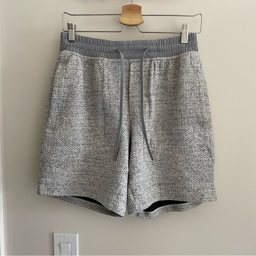 Lululemon at ease shorts